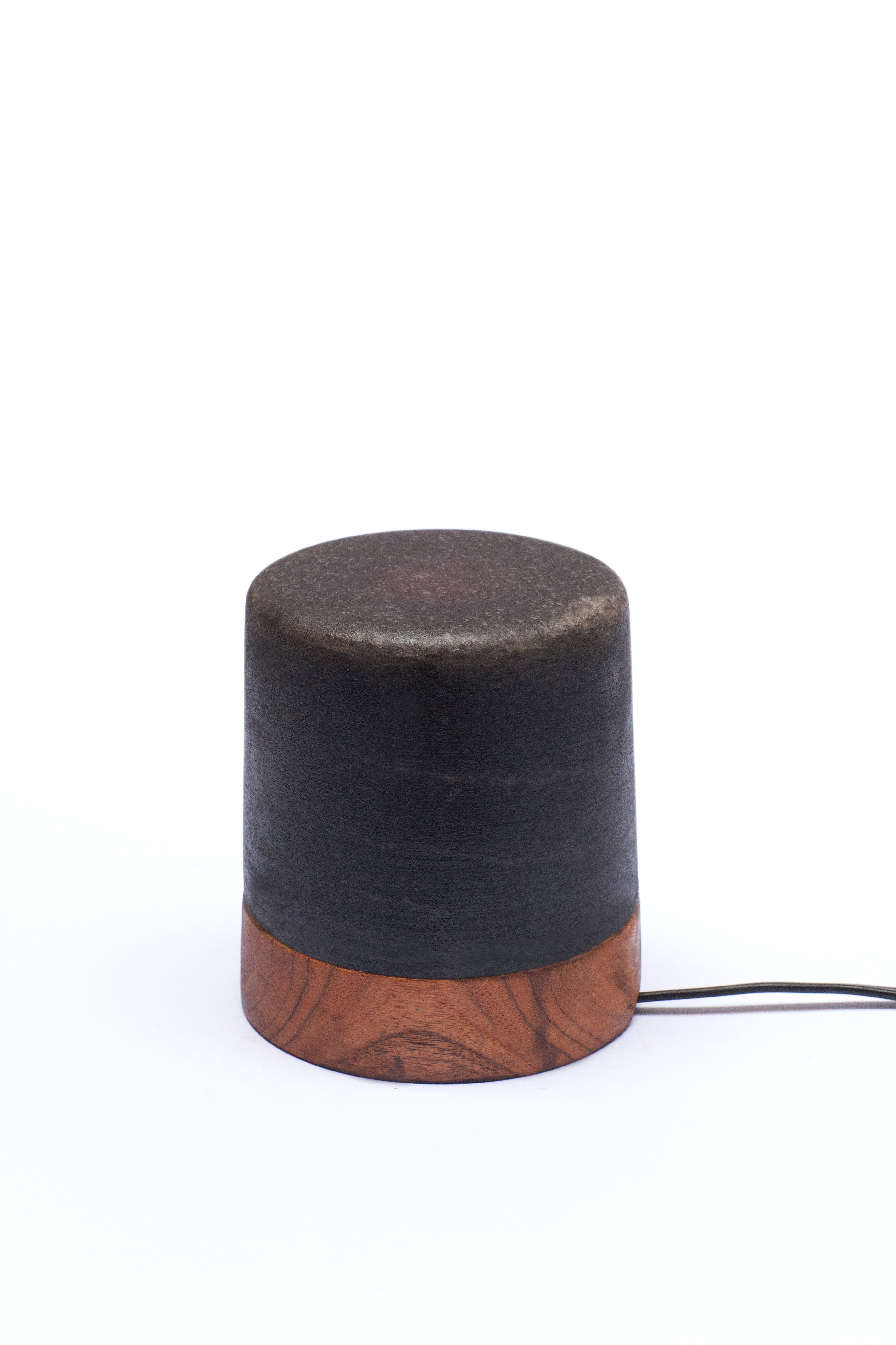 Black Potohar Salt Lamp 1