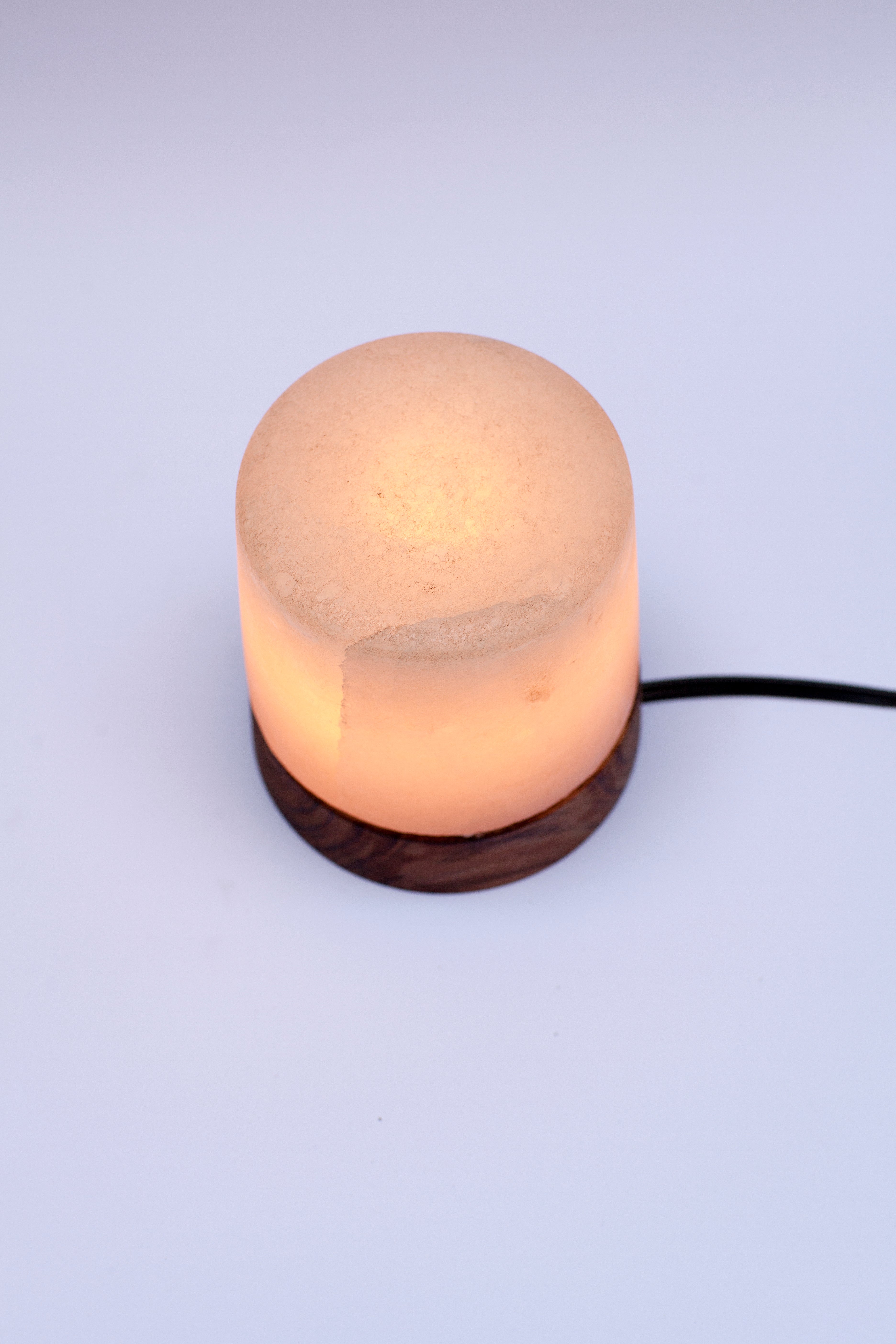 White Potohar Salt Lamp 1